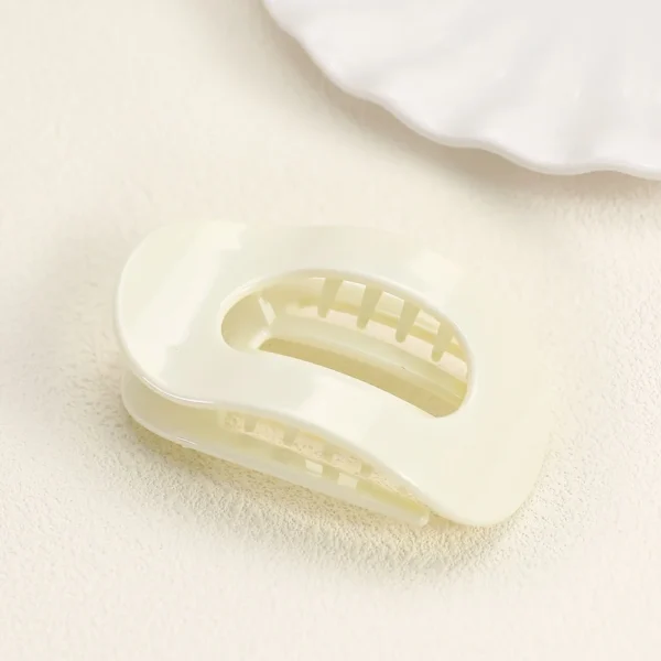 Large Glossy Oval Flat Claw Clip
