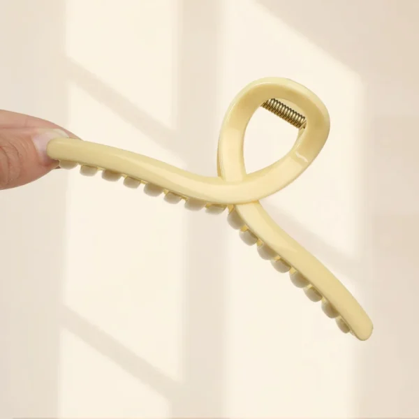 Extra Large Glossy Cross Claw Clip