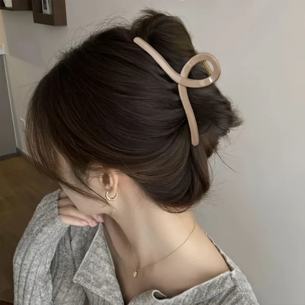 Extra Large Glossy Cross Claw Clip