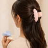 Plastic Style 3 Claw Clip