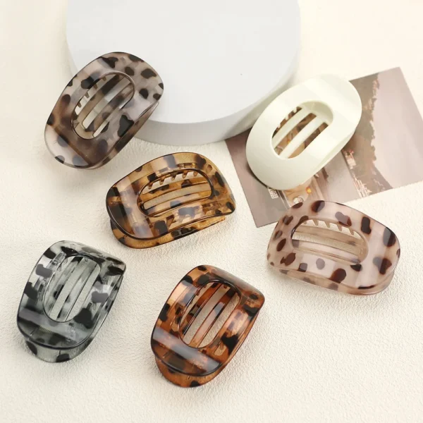 Large Glossy Oval Flat Claw Clip