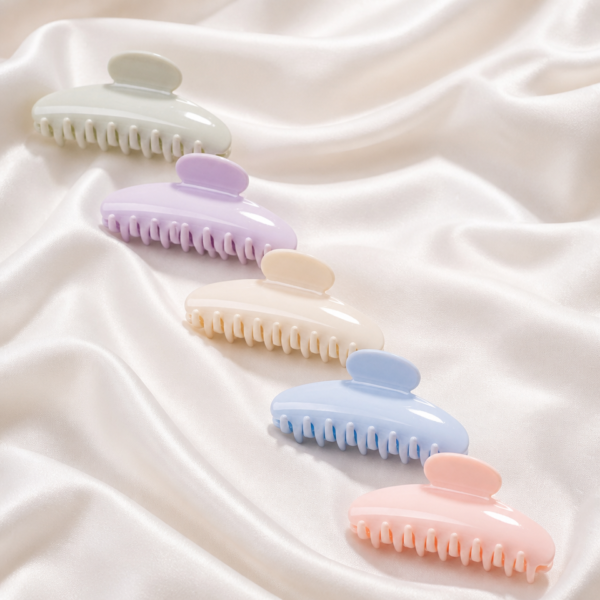 Everyday Plastic Claw Clip