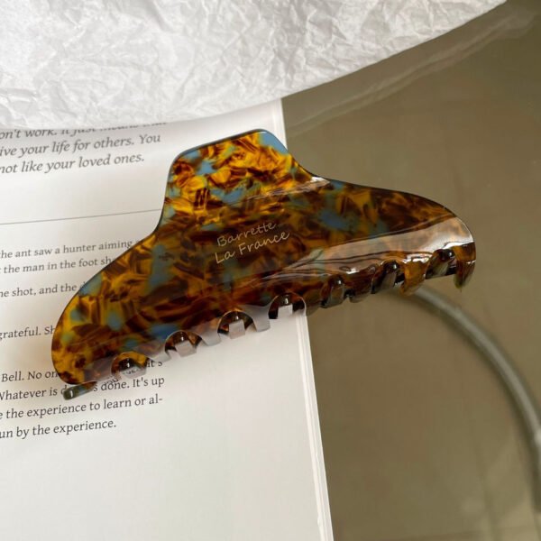 Brown Tortoise Shell Style 2 Claw Clip