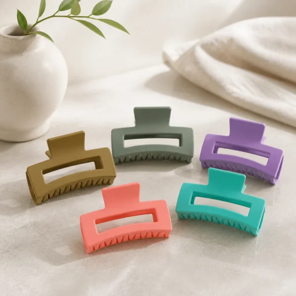 Large Matte Hollow Claw Clip